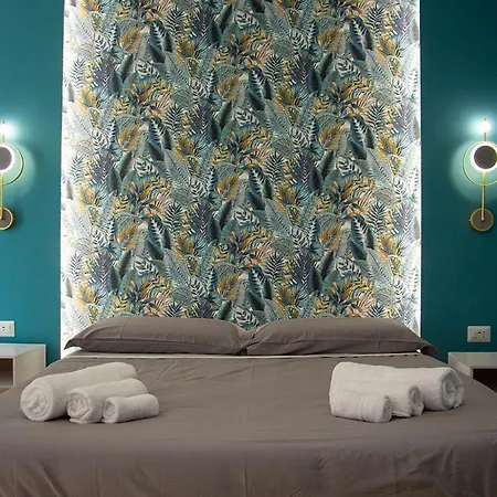 Wanderlust Spaccanapoli Points Of View Gasthof Neapel