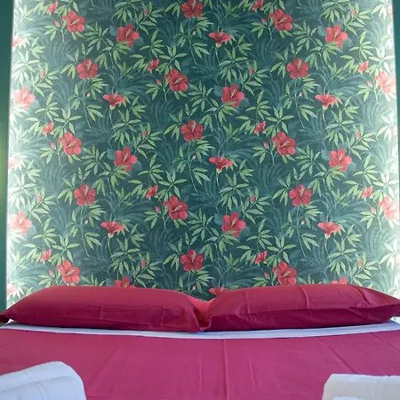 Wanderlust Spaccanapoli Points Of View 4* Neapel